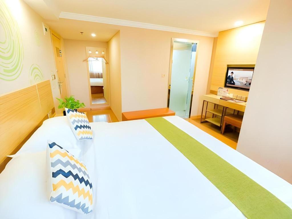 Greentree Inn Shanghai Guangxin Road Tongji Hospital Express Hotel Экстерьер фото
