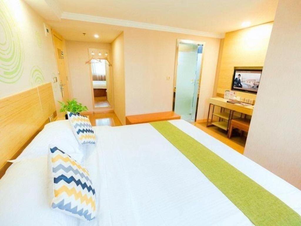 Greentree Inn Shanghai Guangxin Road Tongji Hospital Express Hotel Экстерьер фото