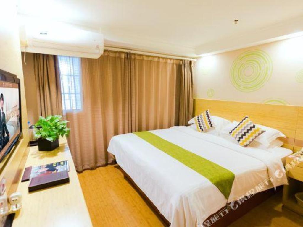 Greentree Inn Shanghai Guangxin Road Tongji Hospital Express Hotel Экстерьер фото