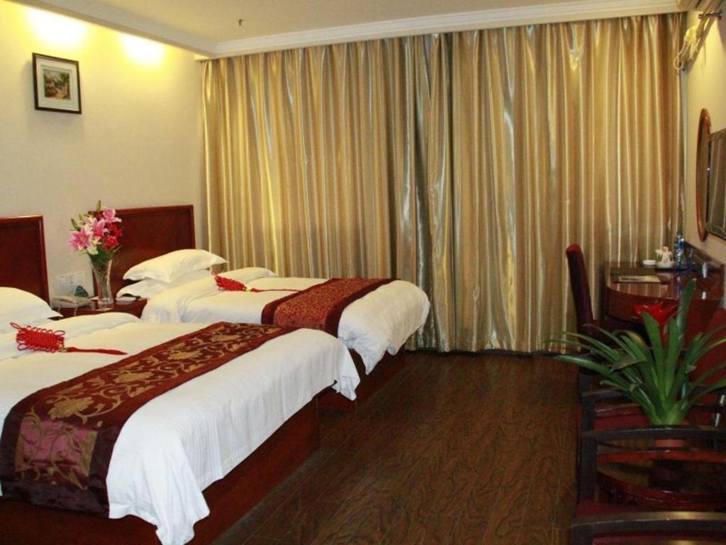 Greentree Inn Shanghai Guangxin Road Tongji Hospital Express Hotel Экстерьер фото