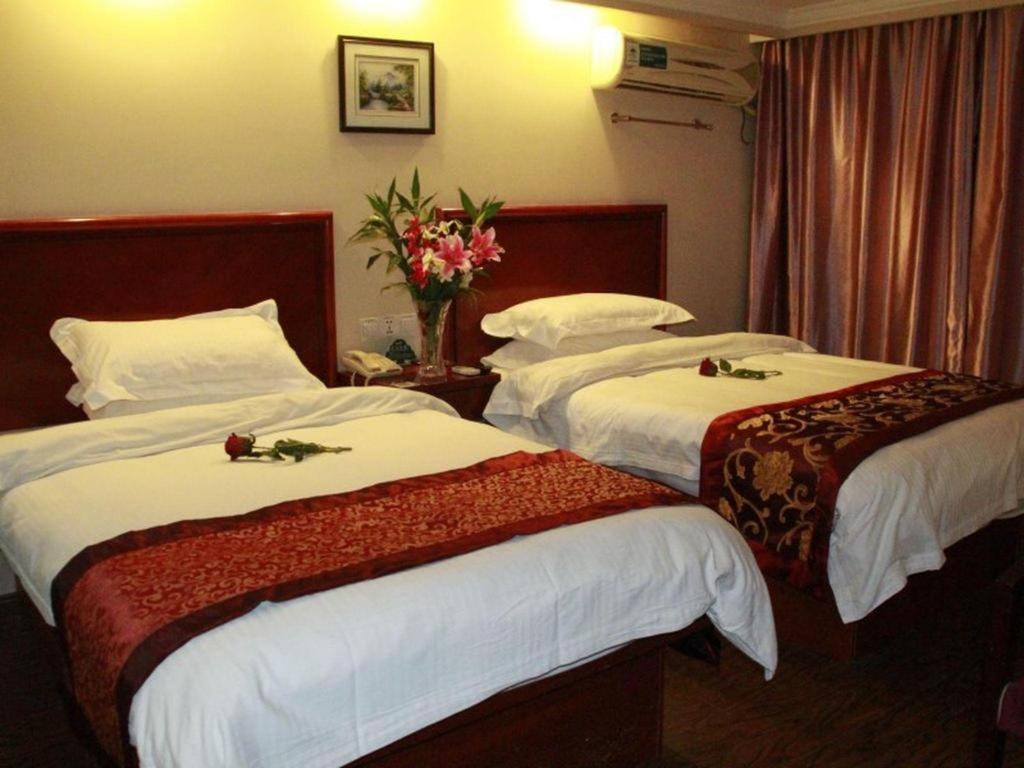 Greentree Inn Shanghai Guangxin Road Tongji Hospital Express Hotel Экстерьер фото
